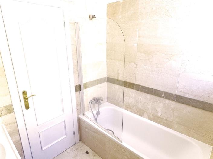 Image No.14-3 Bed Apartment for sale