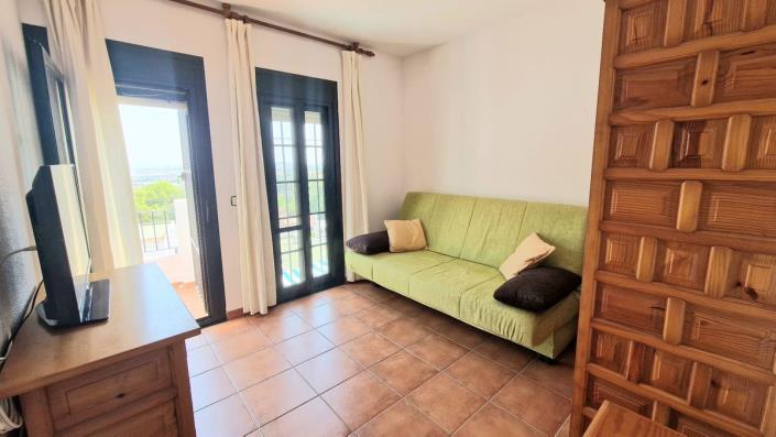 Image No.14-3 Bed Townhouse for sale