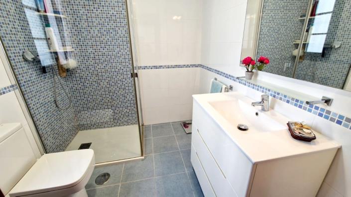 Image No.15-3 Bed Townhouse for sale