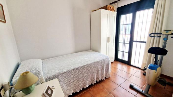 Image No.16-3 Bed Townhouse for sale