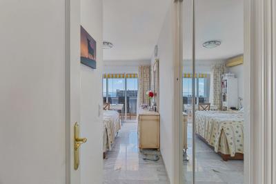 13-5fd73dea700db77384c091ca9818b1a9