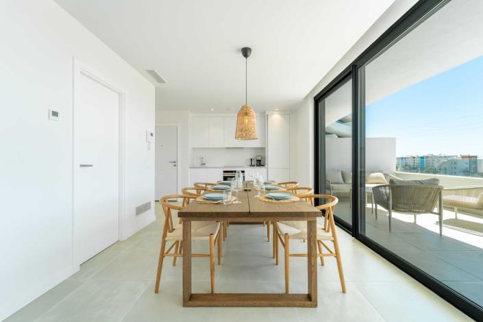 Image No.3-2 Bed Apartment for sale