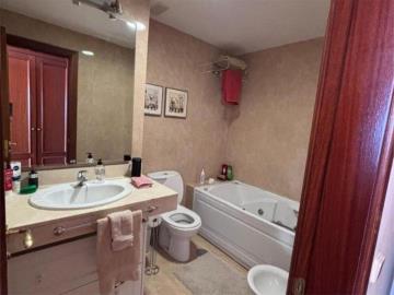 16-ec67b526875bf0124b6ce4328a754439