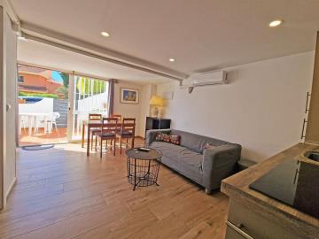 2-5bd7b9d04b45e33852eaf0ec6670150d