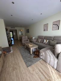 8-e64a9055bba3e77ac8aca3b893cdf826