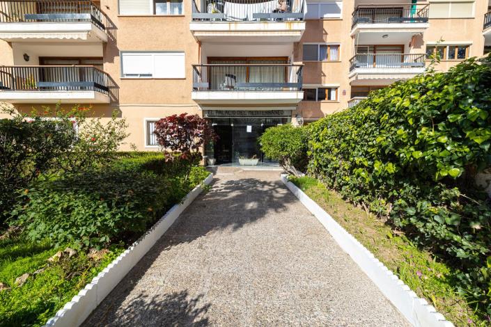 Image No.15-2 Bed Apartment for sale