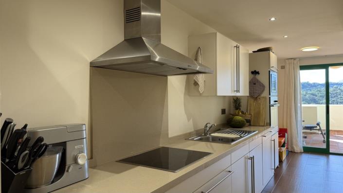 Image No.7-2 Bed Apartment for sale