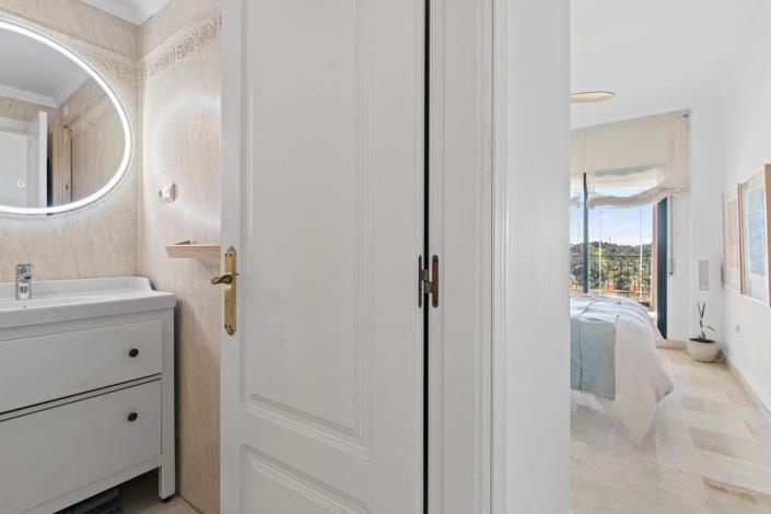 Image No.16-Appartement de 2 chambres à vendre à Elviria