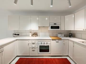 10-bb915d1cb19341576dcdc994b81ab9c5