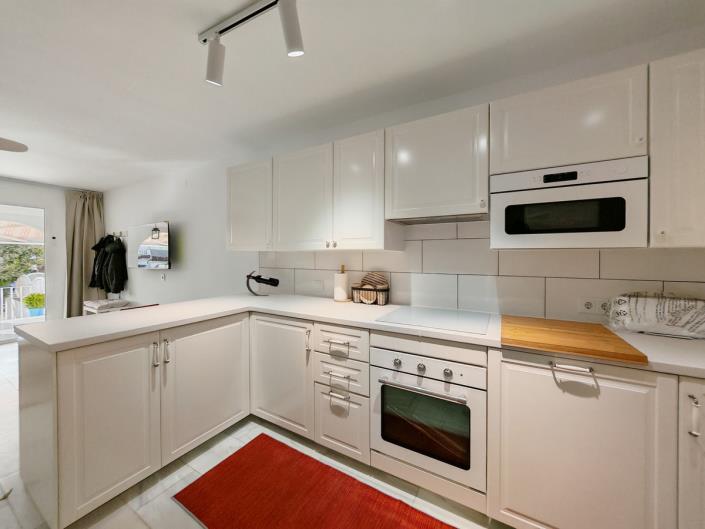 Image No.11-3 Bed Townhouse for sale