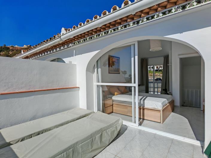 Image No.16-3 Bed Townhouse for sale