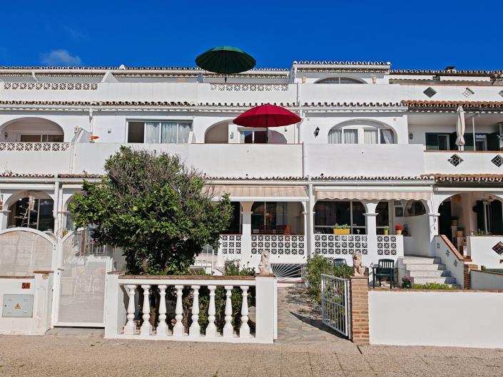 Image No.26-3 Bed Townhouse for sale