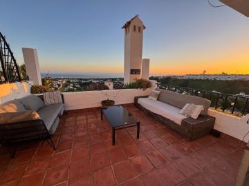 22-bcf8e6250e0bab365f900a8ac31ac040