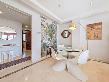 10-bb915d1cb19341576dcdc994b81ab9c5