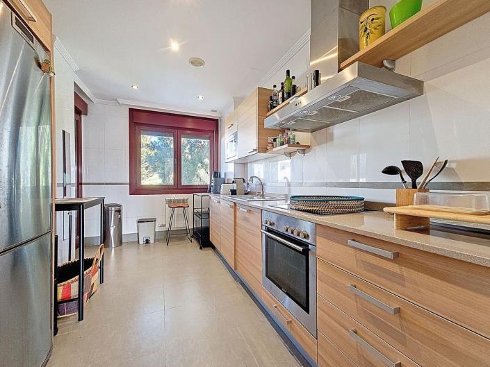 Image No.8-2 Bed Apartment for sale