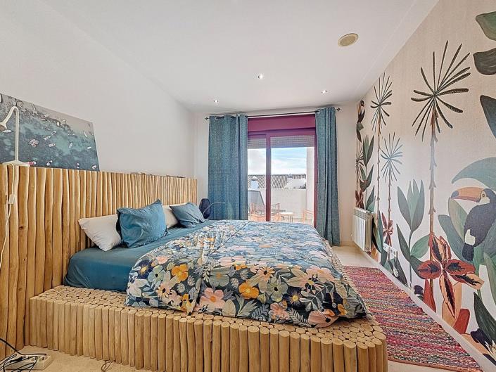 Image No.11-2 Bed Apartment for sale