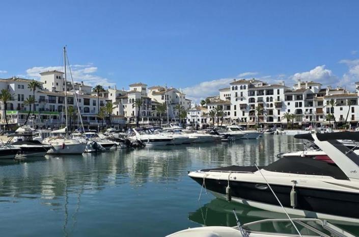 Image No.20-Appartement de 2 chambres à vendre à Estepona