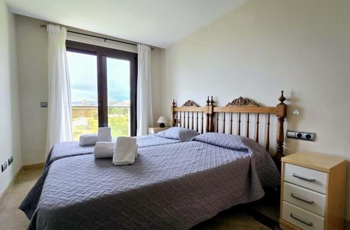 Image No.8-Appartement de 2 chambres à vendre à Estepona