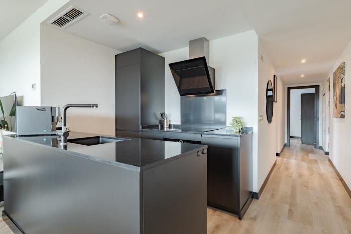 Image No.12-3 Bed Apartment for sale