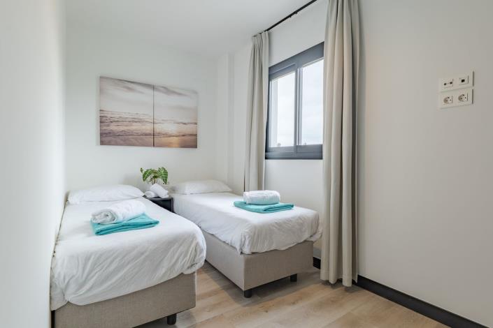 Image No.21-3 Bed Apartment for sale