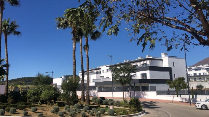 Image No.19-2 Bed Apartment for sale