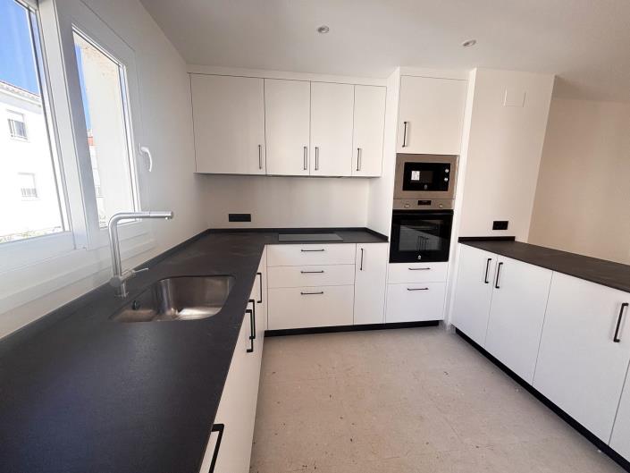 Image No.4-3 Bed Apartment for sale