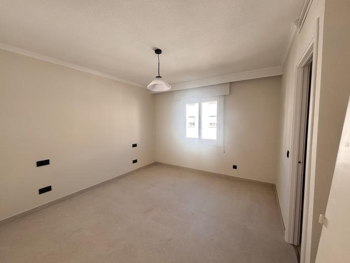 Image No.9-3 Bed Apartment for sale