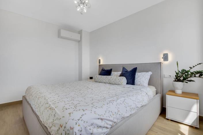 Image No.19-3 Bed Apartment for sale