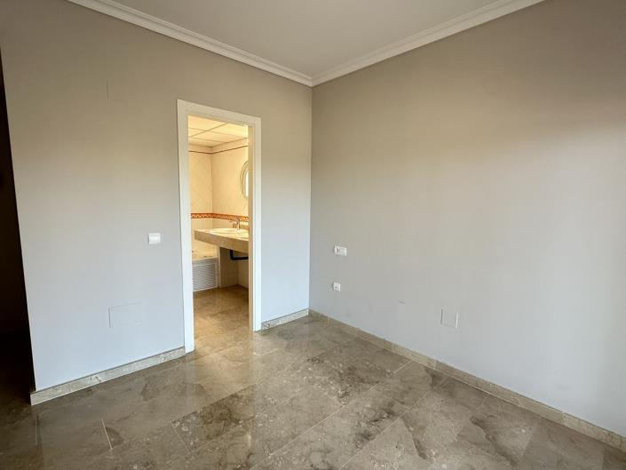 Image No.29-3 Bed Penthouse for sale