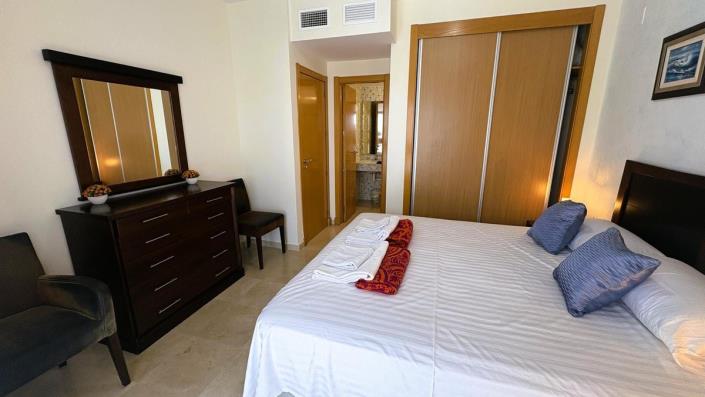 Image No.8-3 Bed Apartment for sale