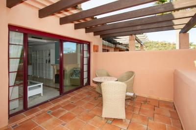 11-20939a0134ad724a8cb2a801094d15a4