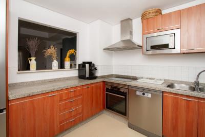 12-53013098fcab6c38b1379cd33298e050