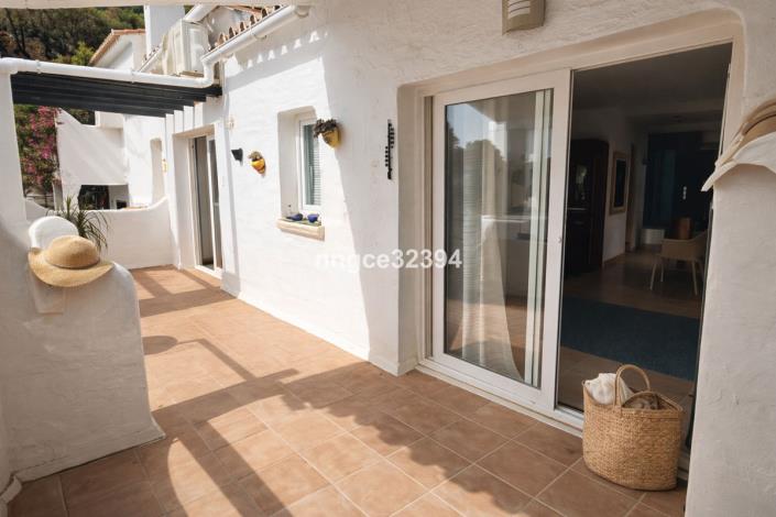 Image No.3-3 Bed Apartment for sale