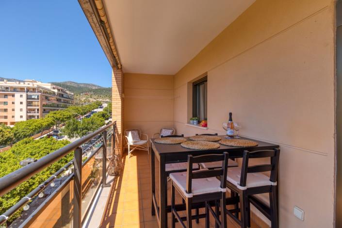 Image No.2-2 Bed Apartment for sale