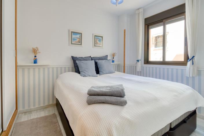 Image No.12-2 Bed Apartment for sale