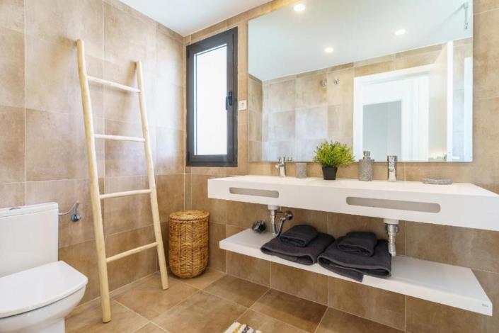 Image No.13-2 Bed Apartment for sale