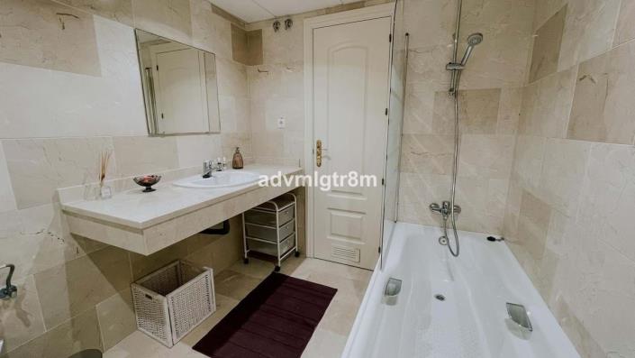 Image No.7-3 Bed Apartment for sale