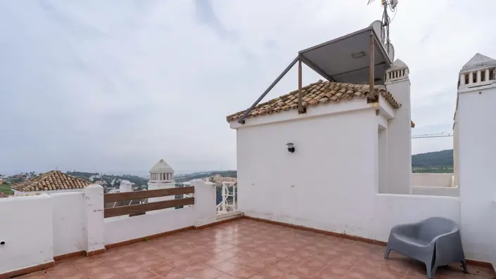 Image No.8-Appartement de 2 chambres à vendre à Estepona