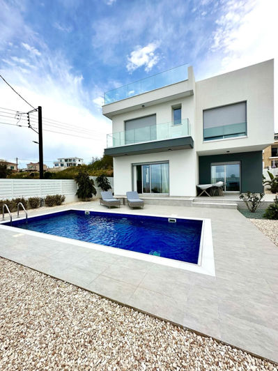 Image No.1-3 Bed Villa for sale