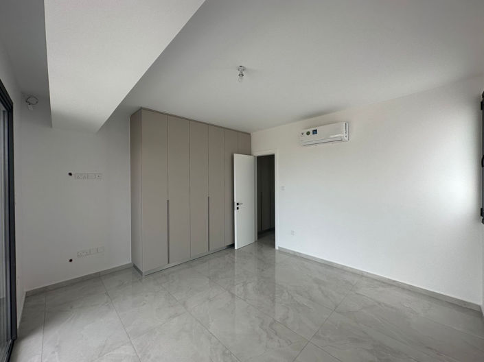 Image No.10-4 Bed Villa for sale