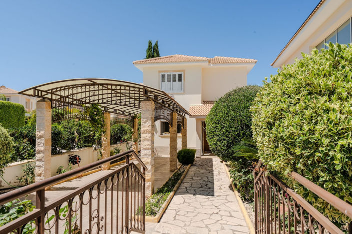 Image No.1-3 Bed Villa for sale