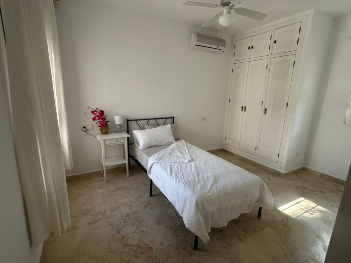 Image No.22-5 Bed Villa for sale