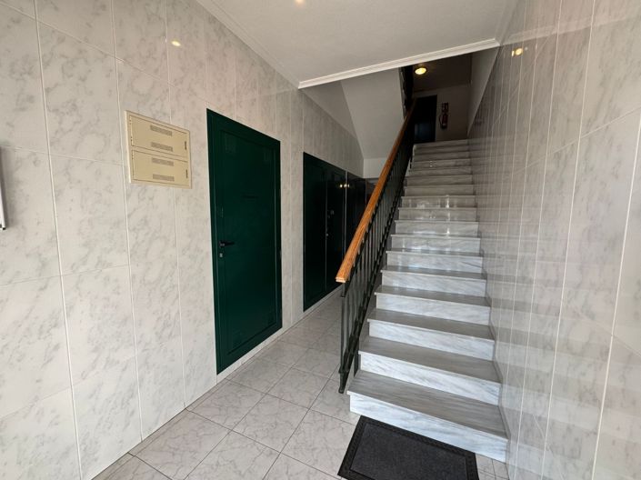 Image No.20-2 Bed Apartment for sale