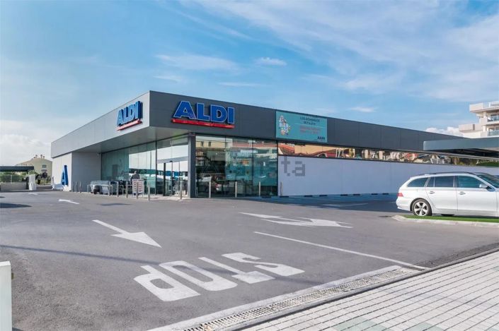 Image No.26-2 Bed Apartment for sale