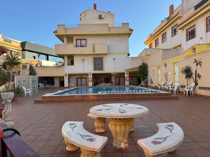 Image No.19-2 Bed Apartment for sale