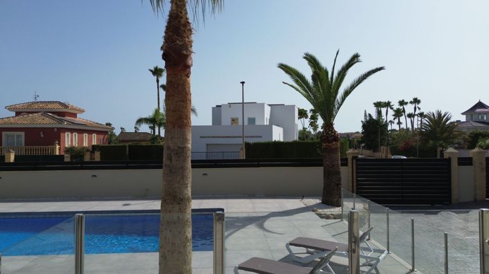 Image No.27-4 Bed Villa for sale