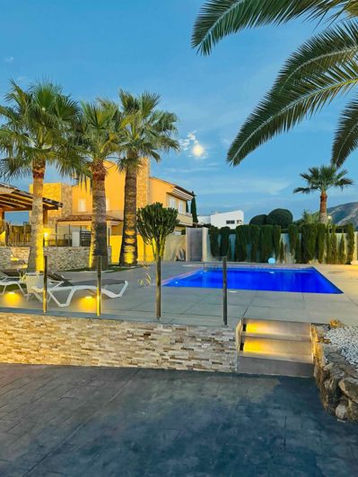 Image No.45-4 Bed Villa for sale