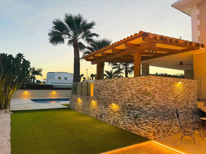 Image No.46-4 Bed Villa for sale