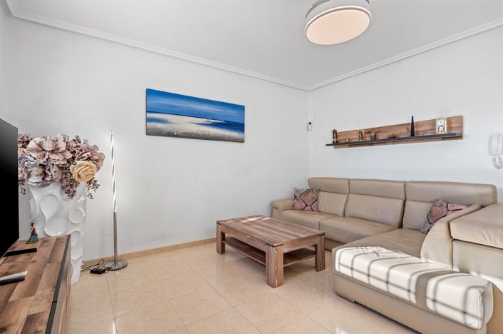 Image No.6-3 Bed Townhouse for sale