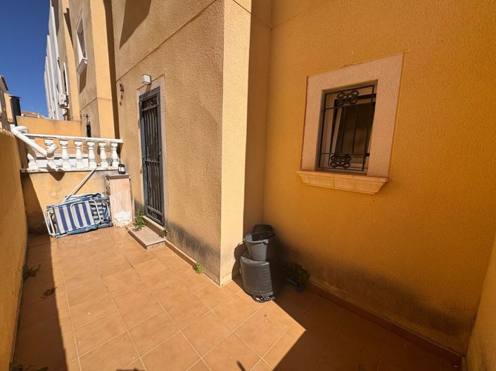 Image No.10-3 Bed Townhouse for sale